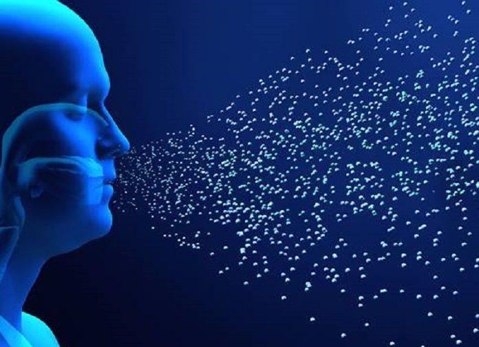 La OMS actualizó las formas de transmisión y aceptó que se propaga por aire