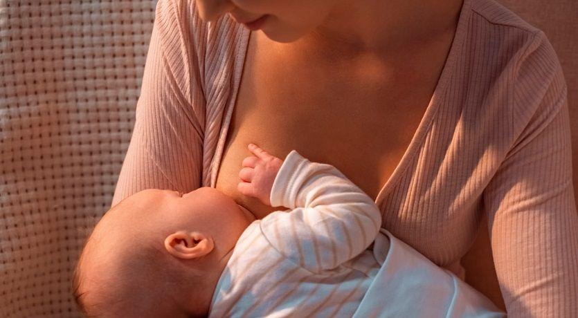 Confirman que la leche materna sí transmite anticuerpos contra el coronavirus