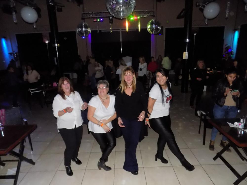 SHOW GUSTAVO SANTILLAN EN PACHECO