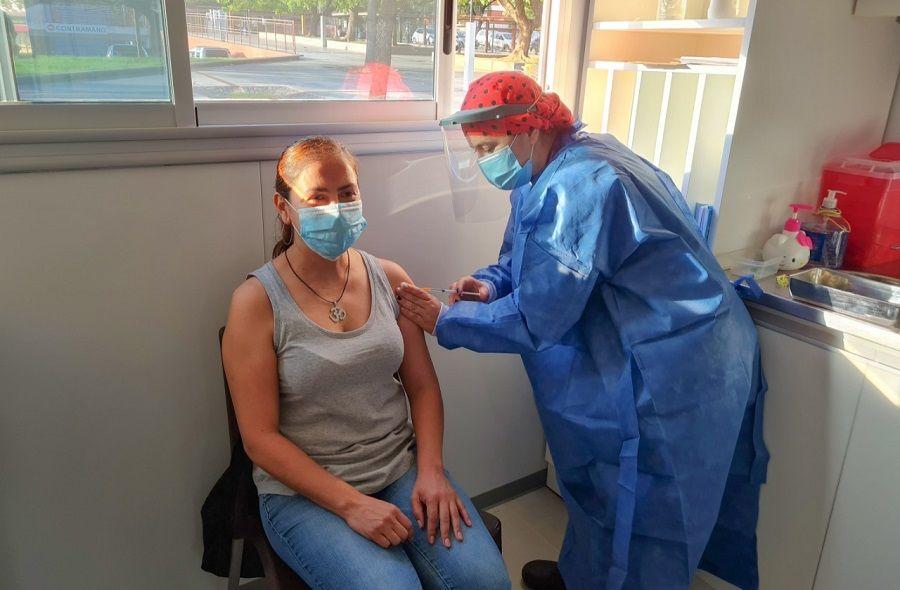 Incluyen la vacuna de Moderna en el estudio colaborativo de esquemas combinados contra COVID-19