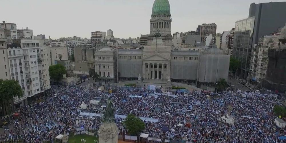 HONRAMOS LA GESTA DE LA VIDA EN LAS CALLES DE LA ARGENTINA