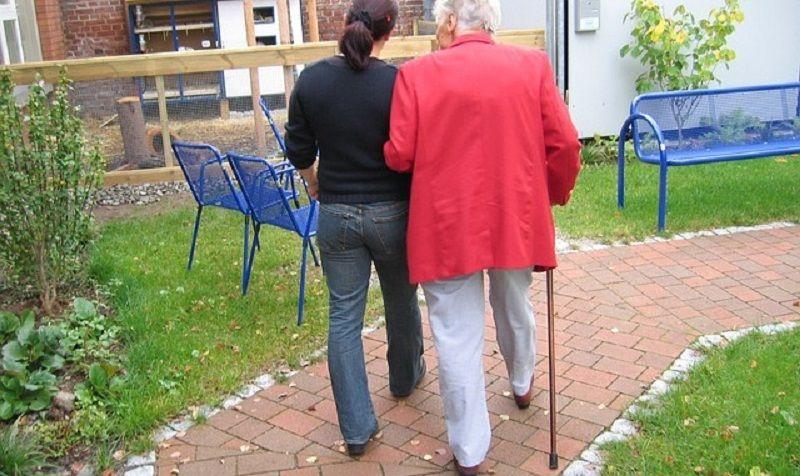 La Pcia. de Buenos Aires lanzó un protocolo para visitas en residencias de personas mayores