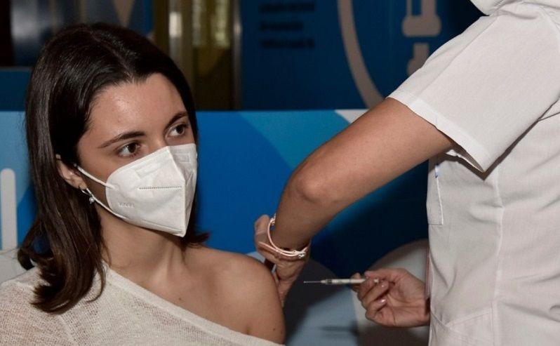 San Isidro: Comenzó la vacunación libre para mayores de 18 años contra la COVID-19