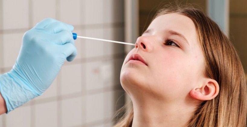 Variante Delta: la respuesta inmunológica de los niños y las vacunas para ellos