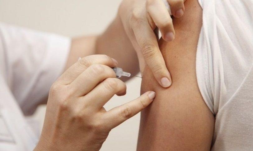 COVID-19: En la Provincia 5 vacunatorios móviles comenzarán a recorrer casa por casa