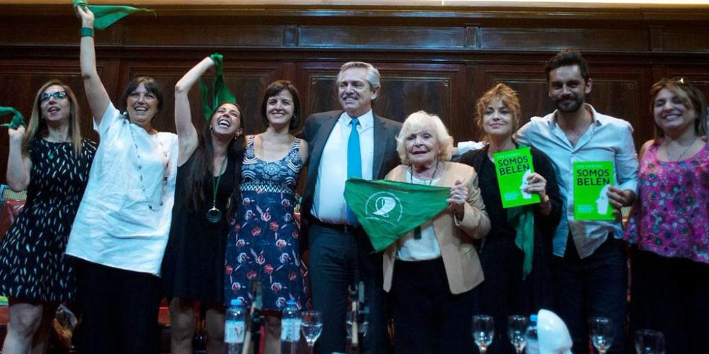 EL TOTALITARISMO IDEOLÓGICO Y SU FRACASO EN LAS URNAS