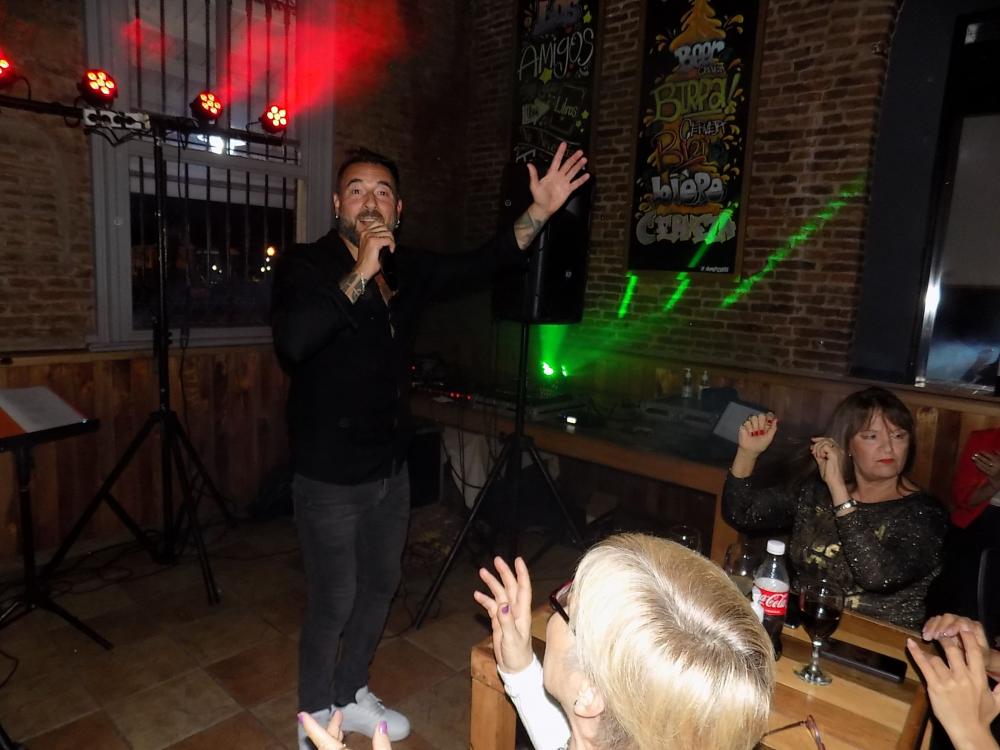 SHOW GUSTAVO SANTILLAN EN ¨BARUC¨