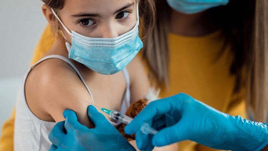 COVID-19: Desde el Hospital Garrahan afirman que vacunar a niños podría evitar 15.000 muertes