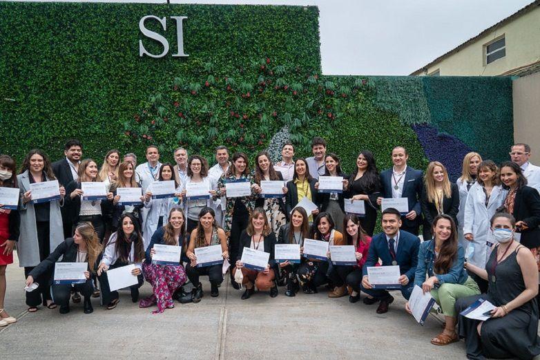 San Isidro: Más de 80 médicos residentes finalizaron su capacitación