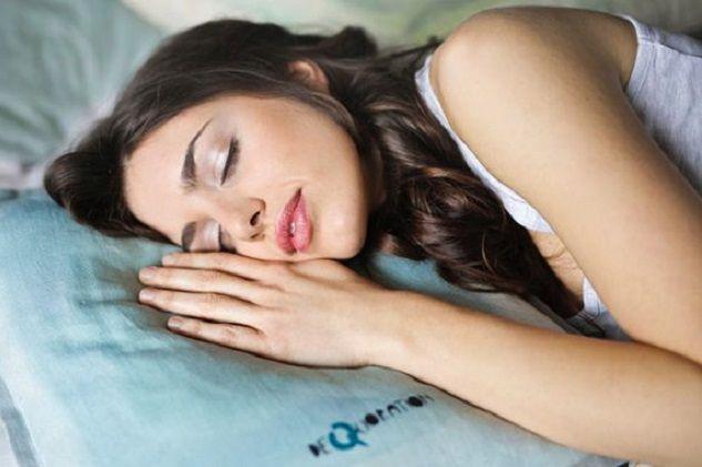 Los enormes beneficios de tomar siestas cortas