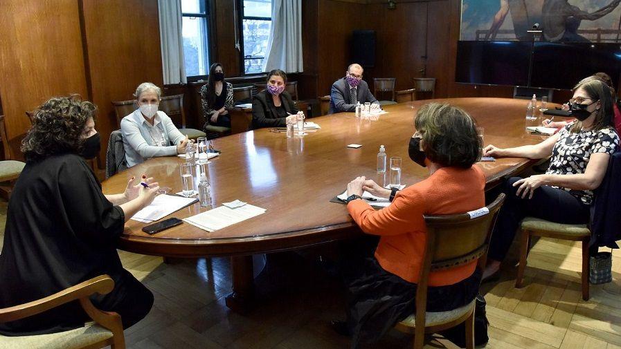 COVID-19: Salud y CDC avanzan en un trabajo sobre la efectividad de las vacunas