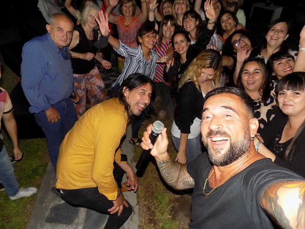 FOTOS SHOW GUSTAVO SANTILLAN EN ¨SETIEMBRE EVENTOS¨