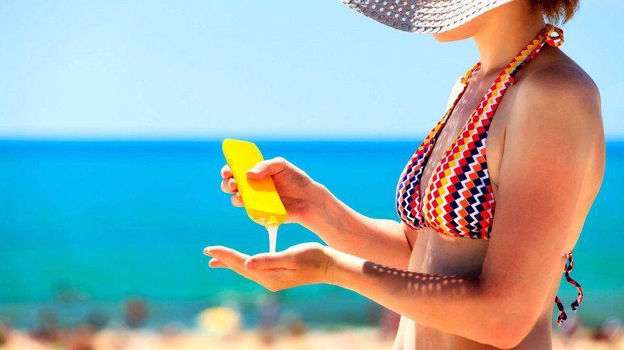 Piden que los protectores solares sean categorizados como medicamentos