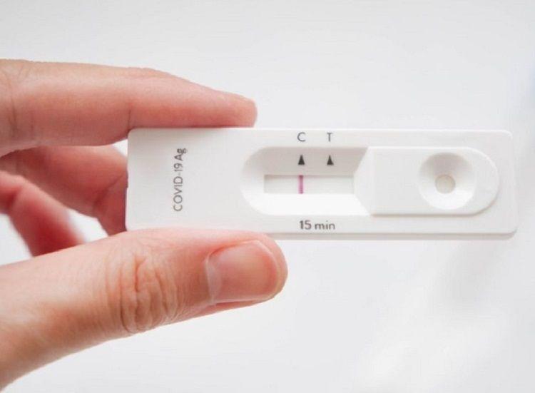 Aceleran la aprobación de los autotest de COVID-19 hogareños