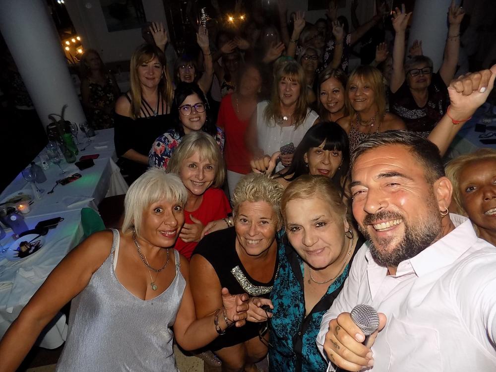 FOTOS SHOW GUSTAVO SANTILLAN