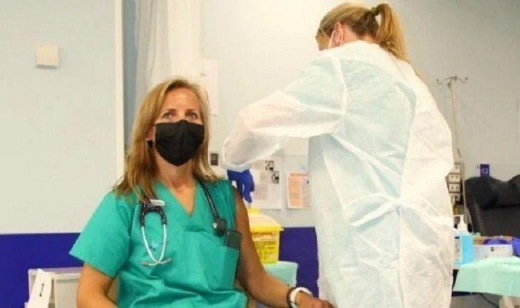 Comienzan a vacunar contra la gripe al personal de salud de la Ciudad de Buenos Aires