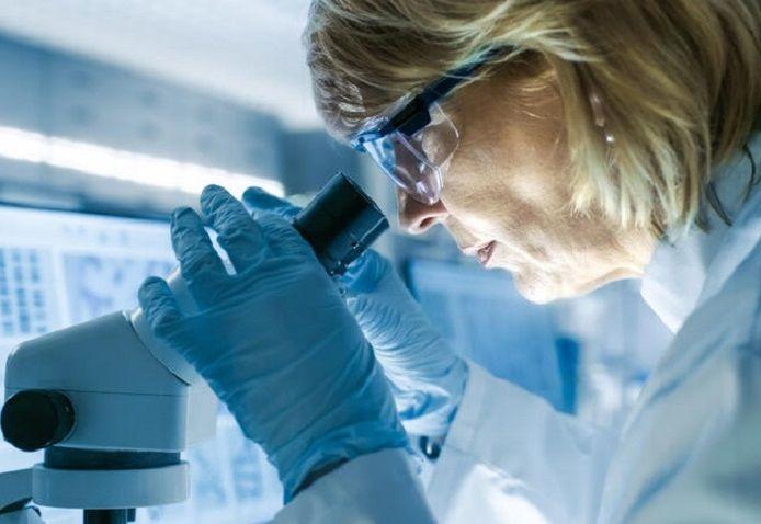 Estudio vincula la hepatitis grave detectada en niños con el coronavirus