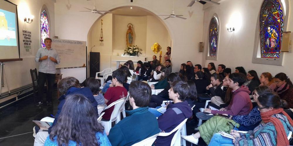 LOS JÓVENES QUIEREN FORMARSE PARA LA ACCIÓN