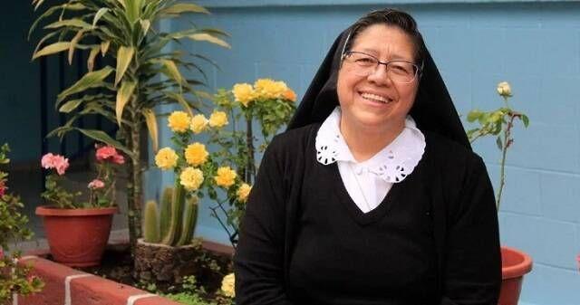 Hace 60 años, dejaron un bebé abandonado en una casa de religiosas... ¡y hoy es la superiora!