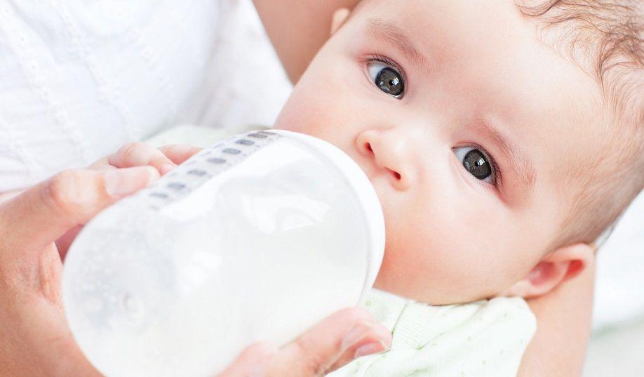 La alergia a la proteína de leche de vaca afecta a más de 15 mil bebés por año en Argentina