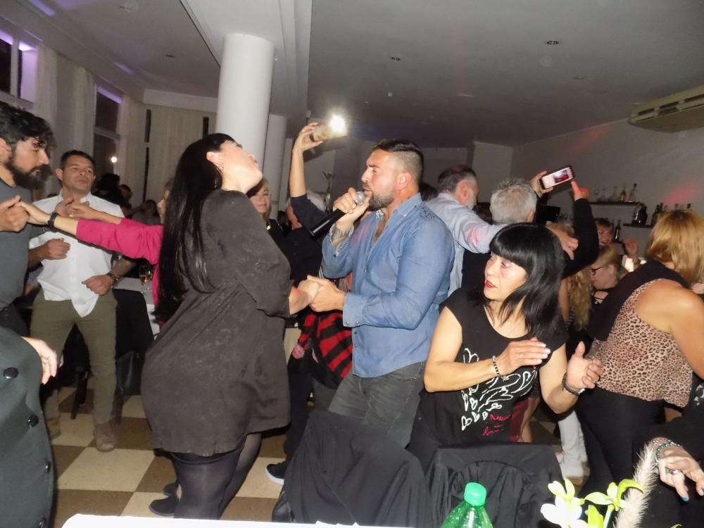 CARTELERA SHOWS MES AGOSTO (COMPARTIR Y RESERVAR MESA)