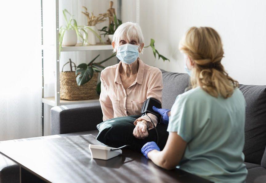 Cuidados paliativos: modelo de atención integral para aliviar el sufrimiento de personas con enfermedades graves