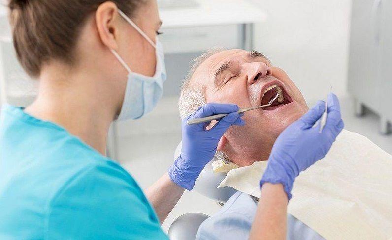Caries y enfermedades de encías, las patologías bucodentales más prevalentes en el país