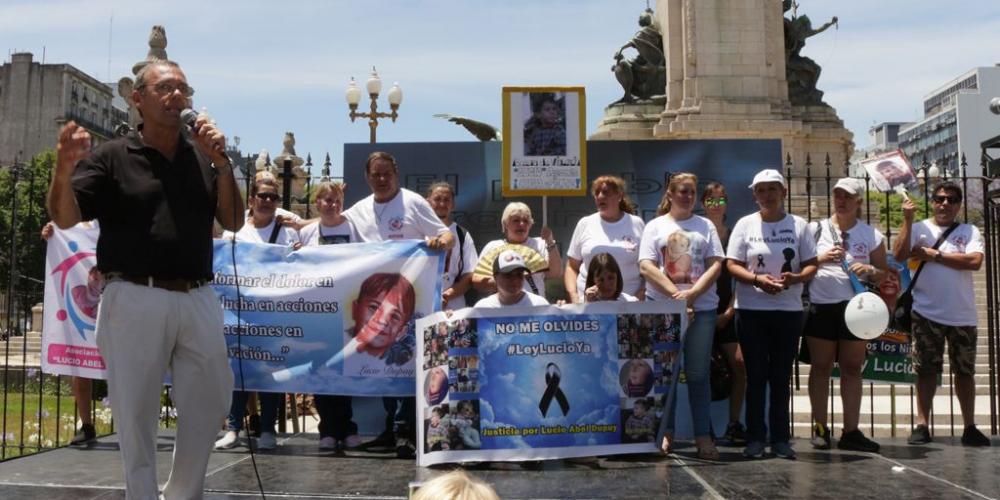 MARCHAMOS POR LUCIO Y PARA PROTEGER A TODOS LOS NIÑOS