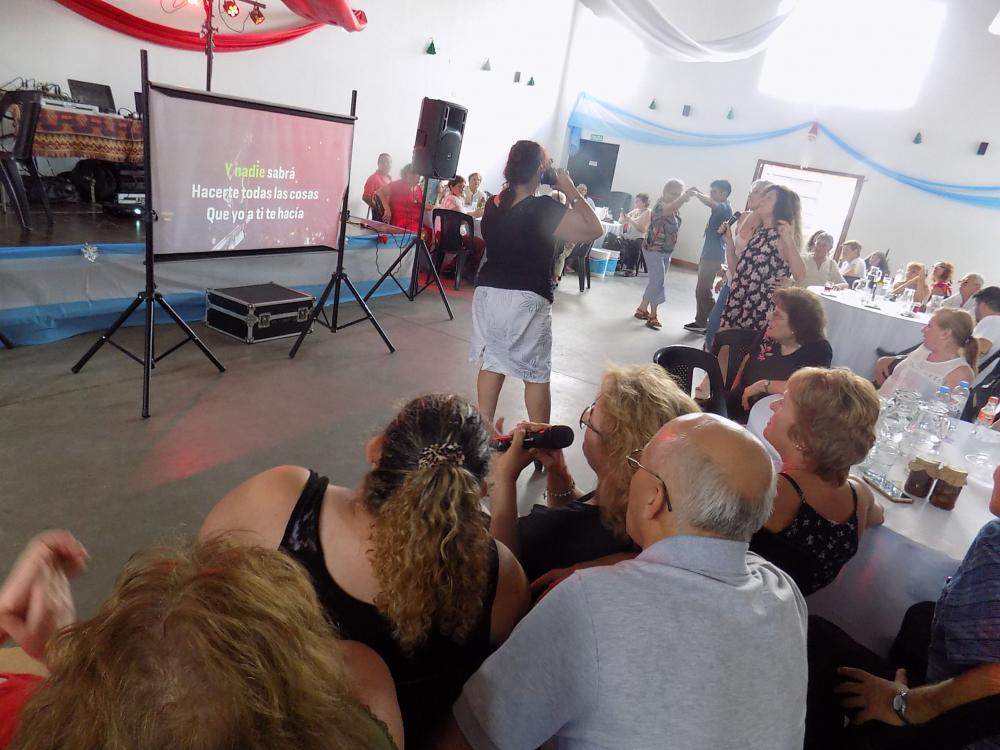 FIESTA FIN DE AÑO ASOCIACION ITALIANA DE GARIN (EVENTO PRIVADO)