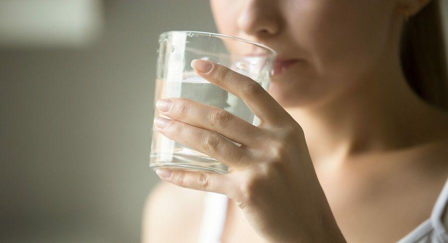 El valor del agua para mantenernos hidratados en el verano
