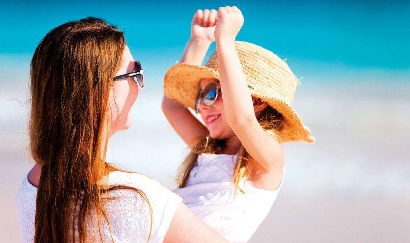 Lentes de sol: Asesorarse con un especialista, clave para evitar lesiones en la visión