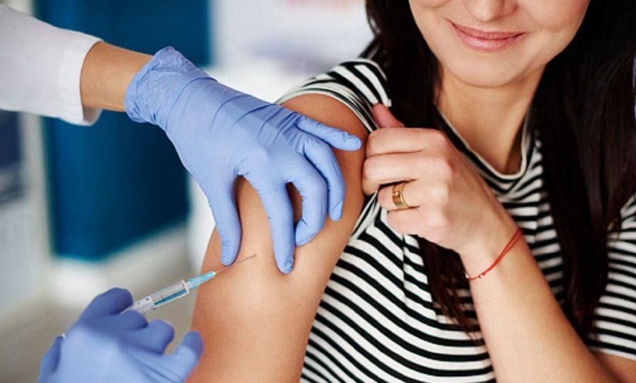 Las vacunas contra la Covid-19 evitan complicaciones durante el embarazo