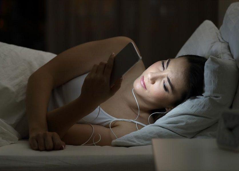 Estudio asocia dormir mal en la adolescencia con el riesgo de esclerosis múltiple