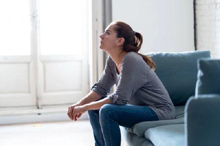 Sentirse solo y aislado nos daña el corazón