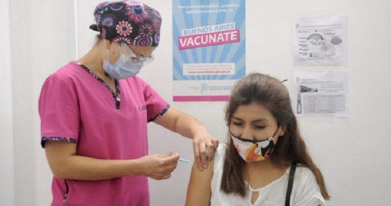 Comienza en la provincia de Buenos Aires la inoculación con vacunas bivalentes