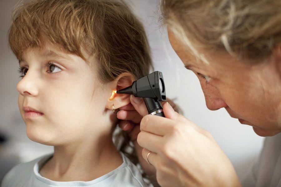 Otitis media crónica con efusión: qué es y cómo afecta la calidad de vida de los niños