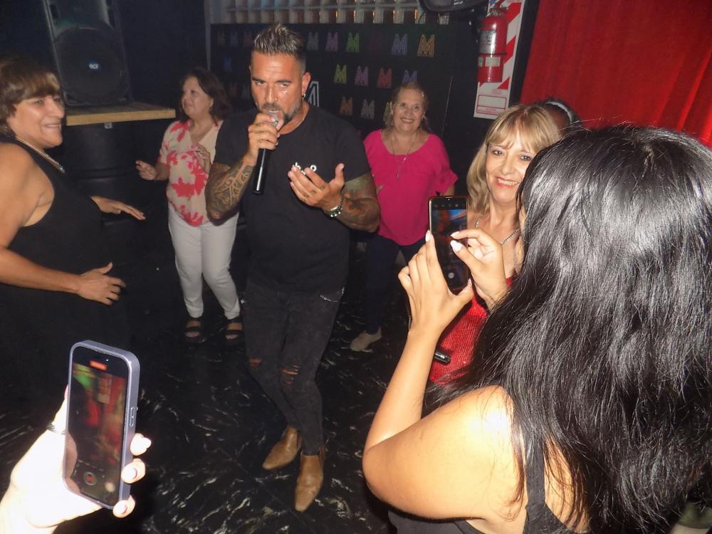 FOTOS SHOW GUSTAVO SANTILLAN EN ¨MALEVO¨