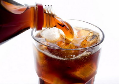 Sabías que las bebidas gaseosas te ayudarán a envejecer prematuramente?