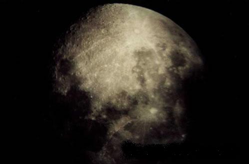 ¿Sabías que el 2 de Enero de 1839 se obtuvo la primer fotografía de la Luna?