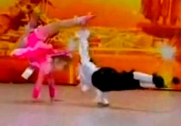 Niños bailando , impresionantes