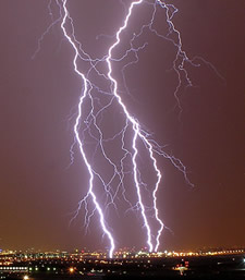 ¿Cómo se producen los rayos?