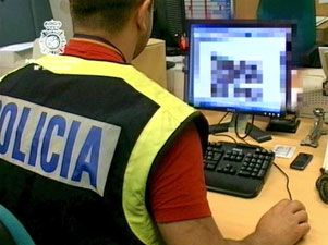 Cómo denunciar la pornografía infantil