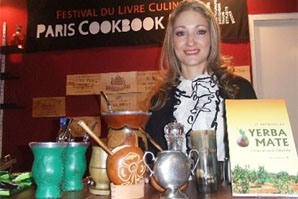 Premian libro de sommelier Argentina (misionera) sobre la yerba mate en feria de París