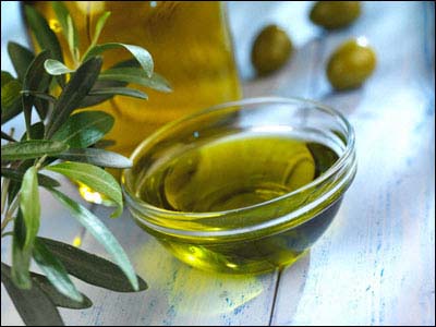 El aceite de oliva combate el envejecimiento