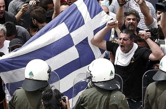 Grecia vuelve a parar contra el ajuste