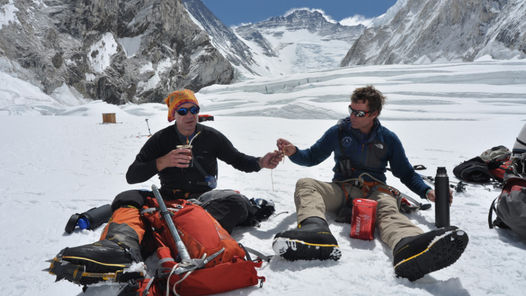 La bandera argentina volvió a flamear en la cima del Everest