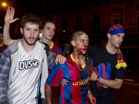 Brutal festejo en Barcelona - Disturbios y momentos de caos durante la celebración