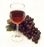 ¿Sabías que tomar una o dos copas de vino tinto ayuda a proteger el corazón?