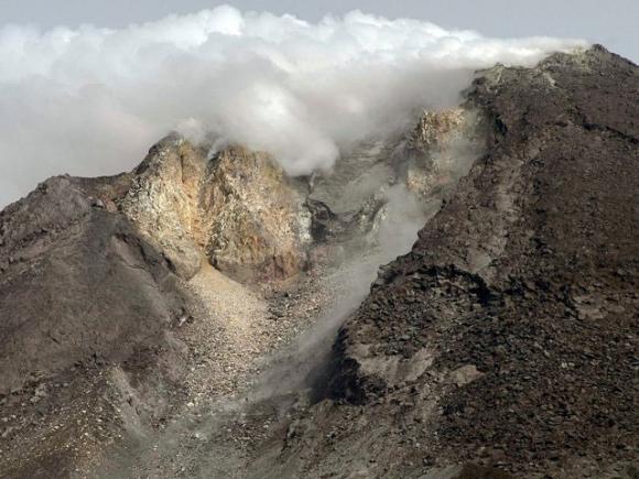 Alerta Roja en Chile y Bariloche por la erupción del volcán Puyehue