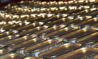 ¿Por qué no es tan recomendable consumir comida enlatada?